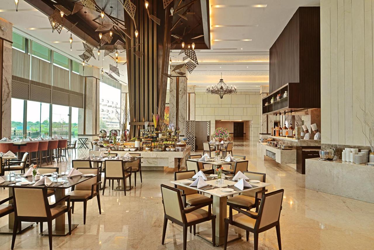 Gift City Club, A Member Of Radisson Individuals Gandhinagar Exterior photo